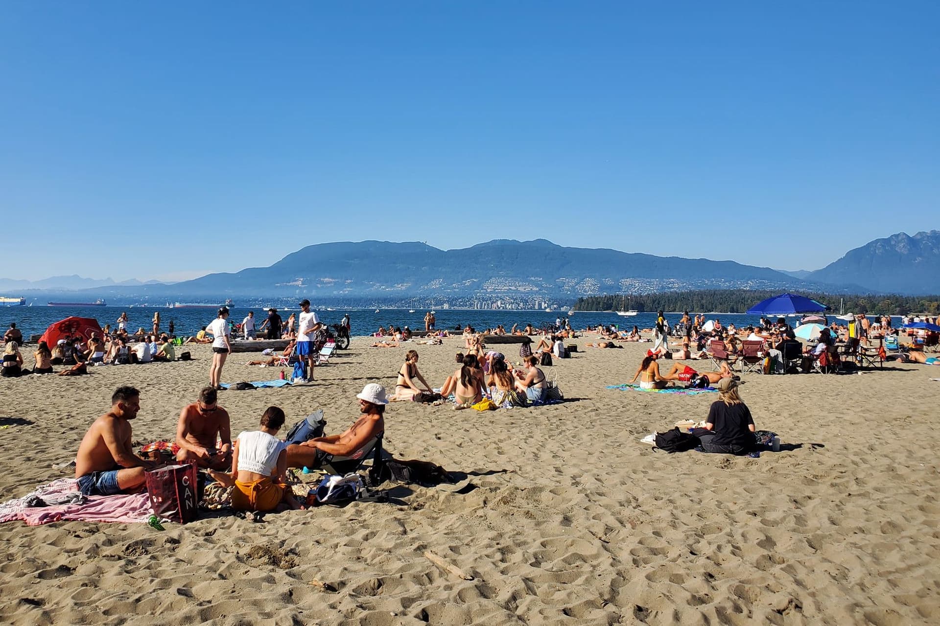 https://display.dailyhive.com/uploads/2025/09/Vancouver-forecast-7.jpg