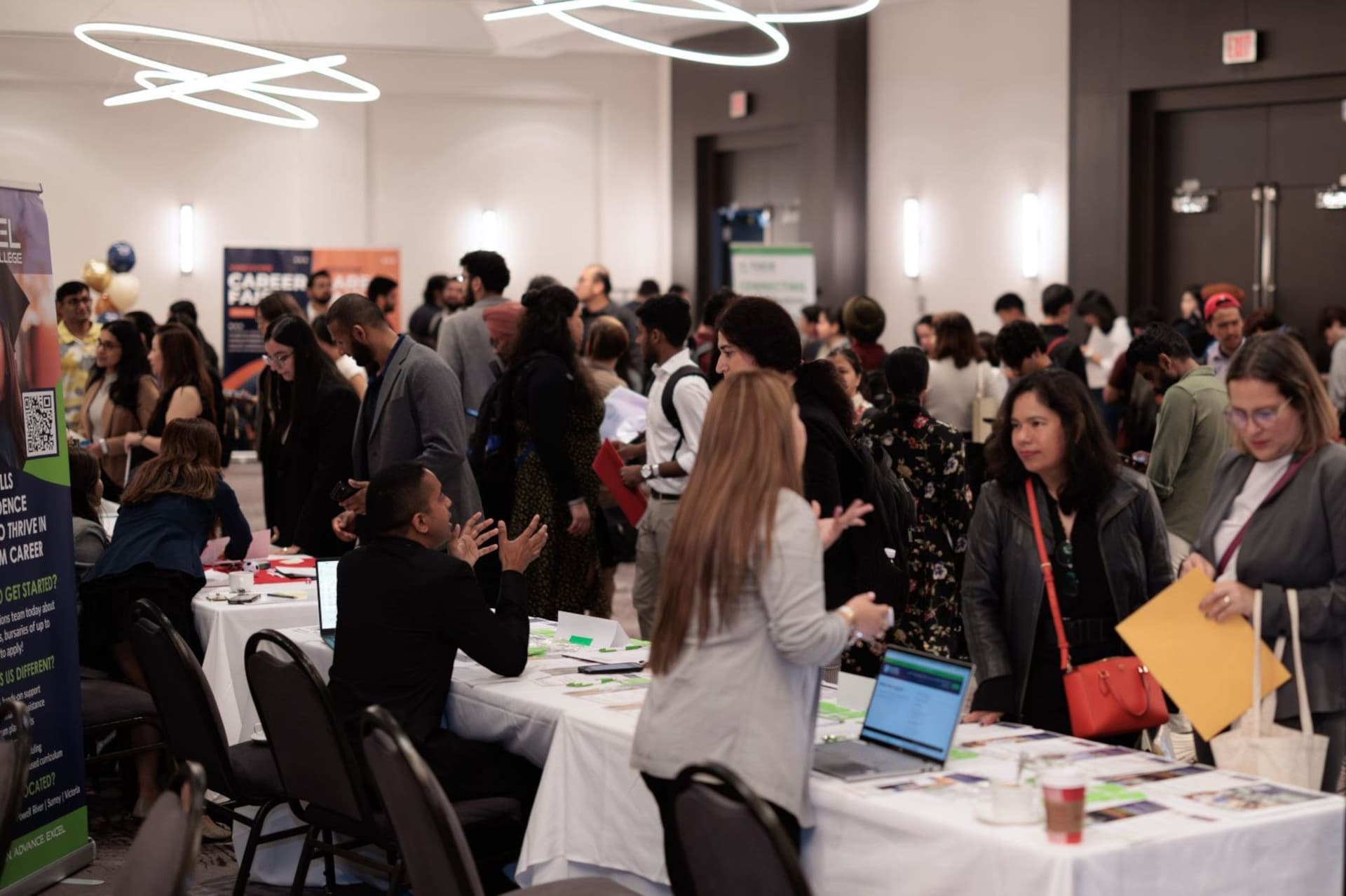 https://display.dailyhive.com/uploads/2025/09/Vancouver-job-fair.jpg