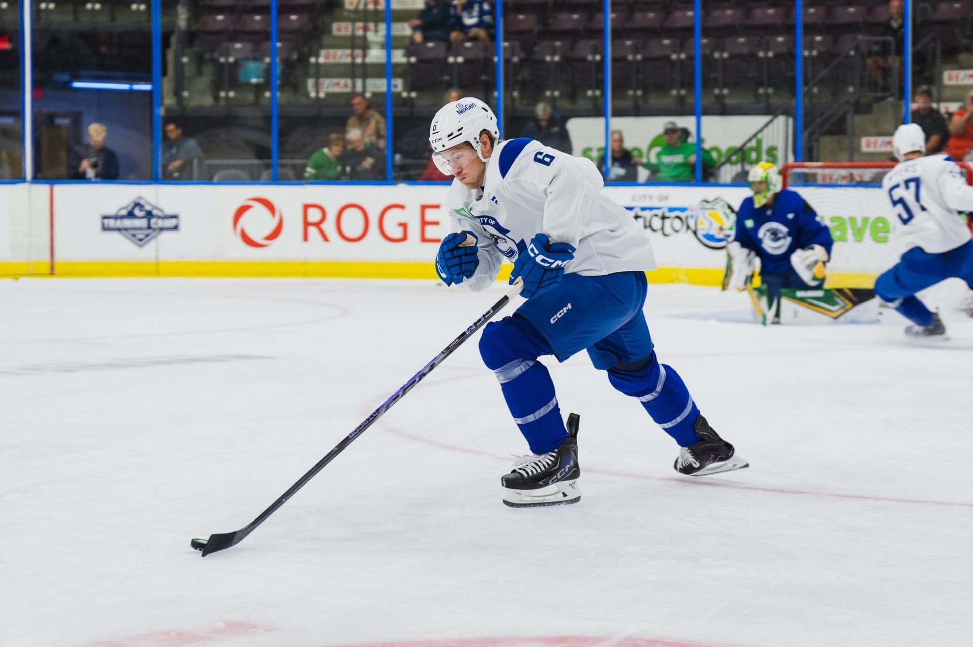 https://display.dailyhive.com/uploads/2025/09/boeser-canucks-training-camp.jpeg