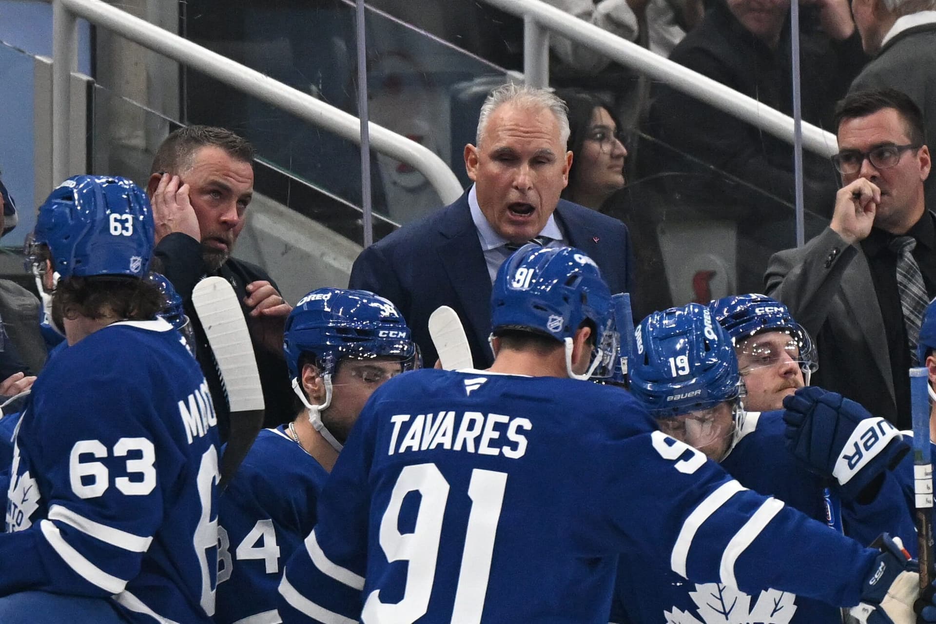 https://display.dailyhive.com/uploads/2025/10/maple-leafs-coach-craig-berube-e1761102905846.jpg