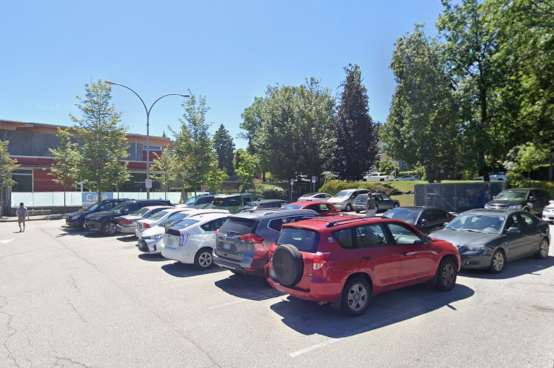 https://display.dailyhive.com/uploads/2025/10/pay-parking-vancouver.jpg