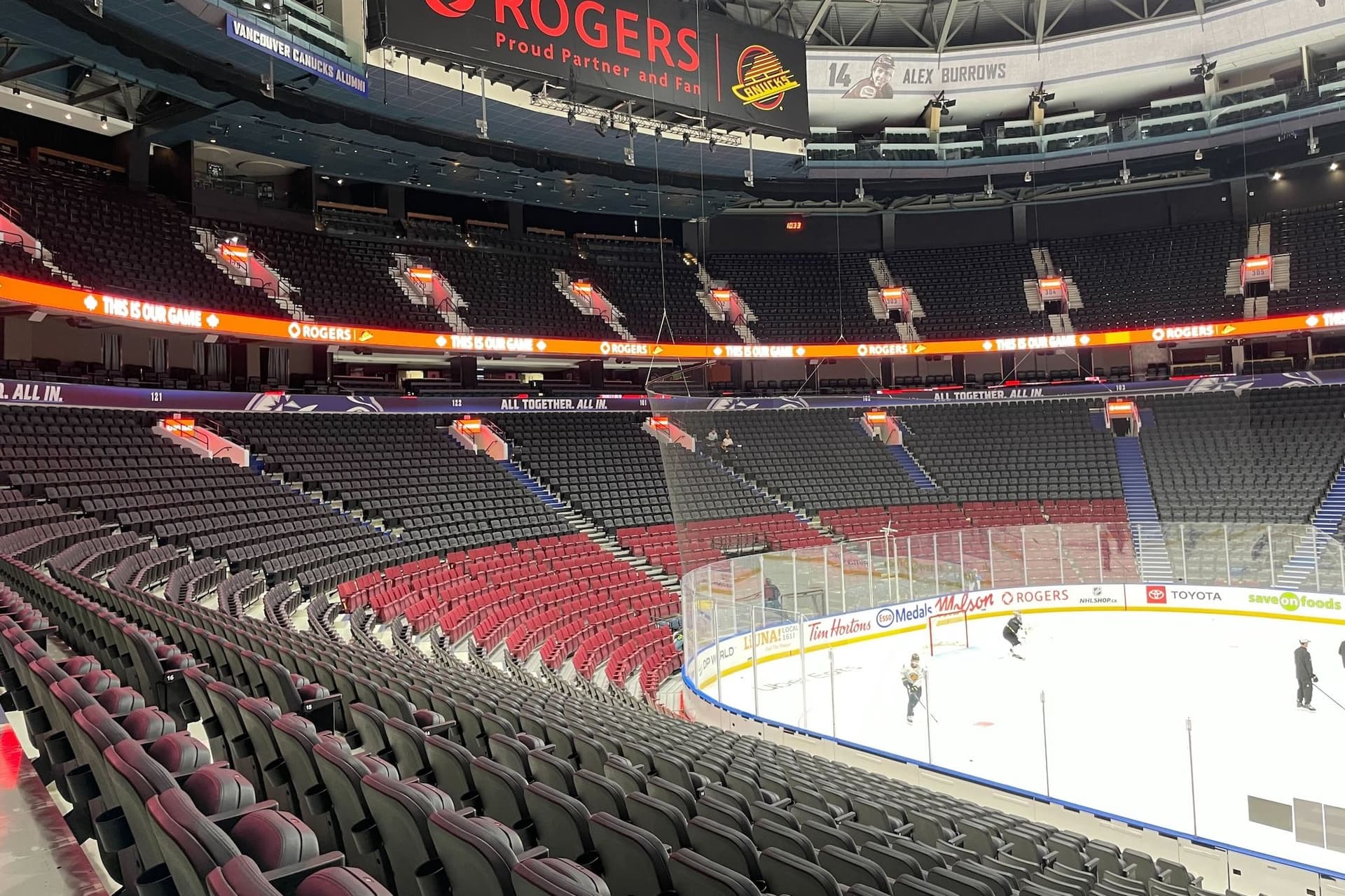 https://display.dailyhive.com/uploads/2025/10/vancouver-canucks-rogers-arena-seats.jpg