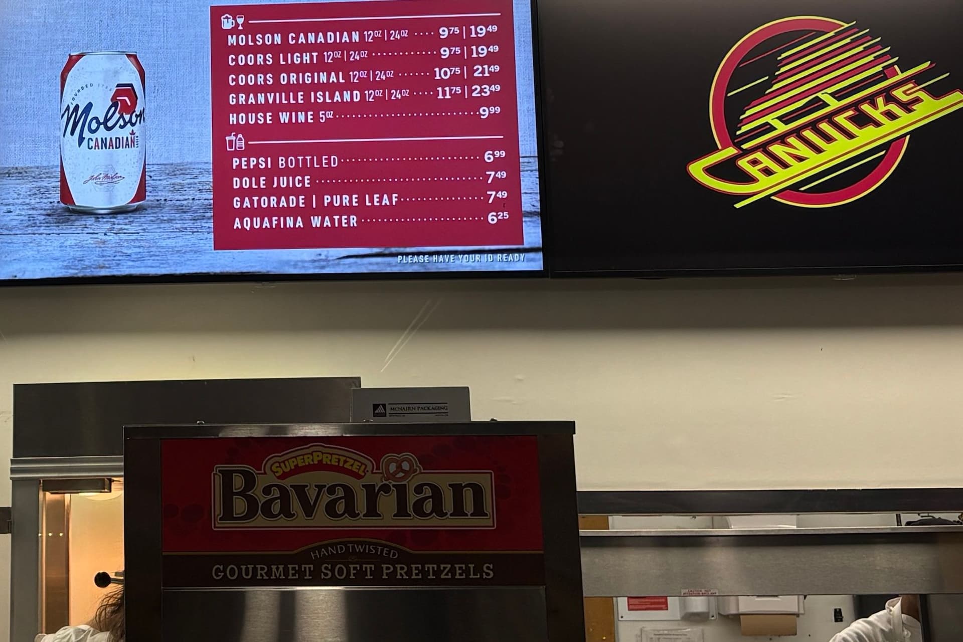 https://images-dh-production-baselayer.dailyhive.com/uploads/2025/10/rogers-arena-beer-prices-canucks.jpg