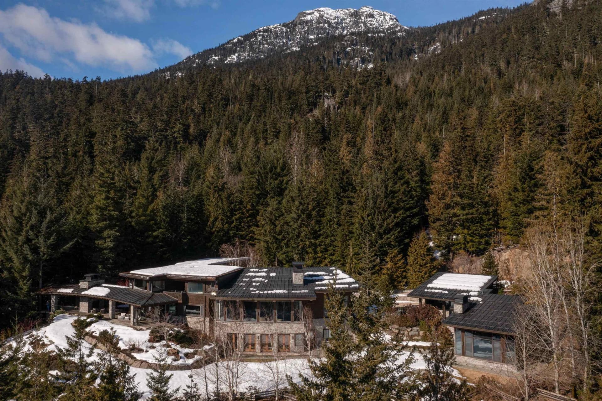 https://images.dailyhive.com/20250604142923/whistler-property.jpg