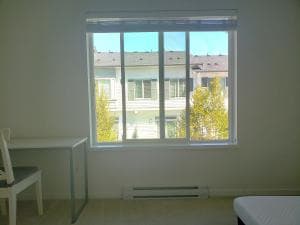 써리 길포드 신축 여성전용 타운홈에서 룸메구해요 썸네일