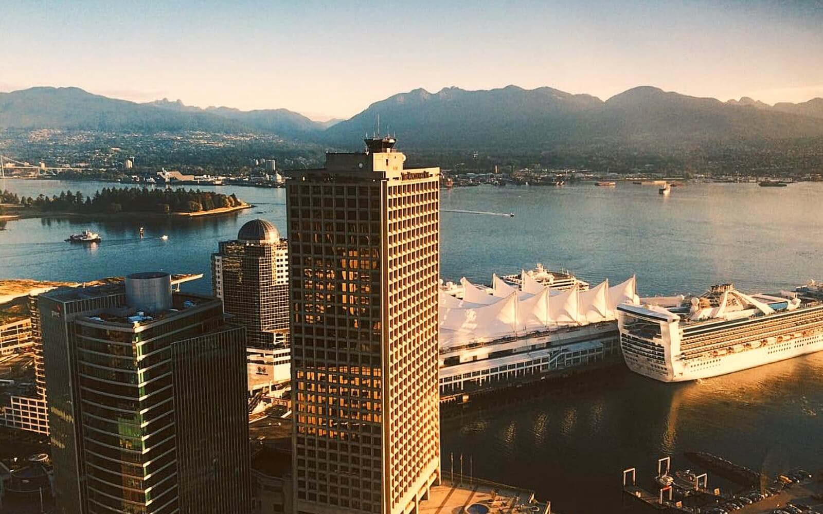 https://www.vancouverplanner.com/wp-content/uploads/2019/07/vancouver-lookout-harbour-view.jpeg