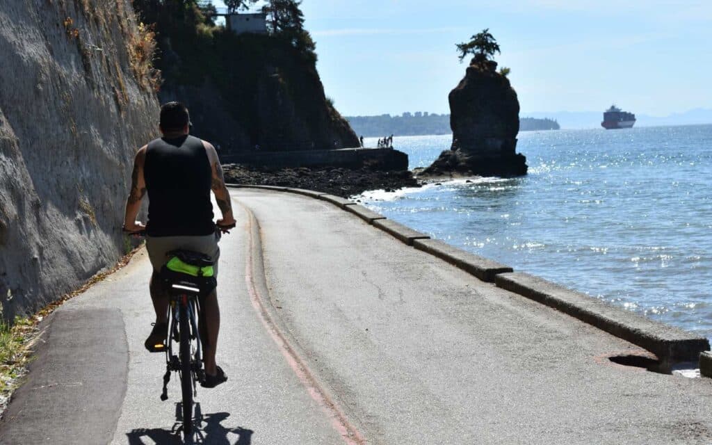 https://www.vancouverplanner.com/wp-content/uploads/2024/05/siwash-rock-stanley-park-1024x640.jpg